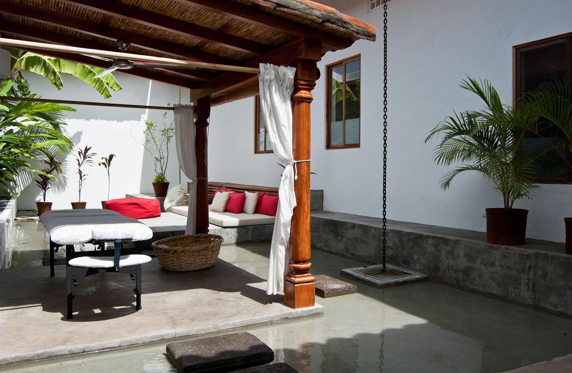 Los Patios Hotel グラナダ エクステリア 写真